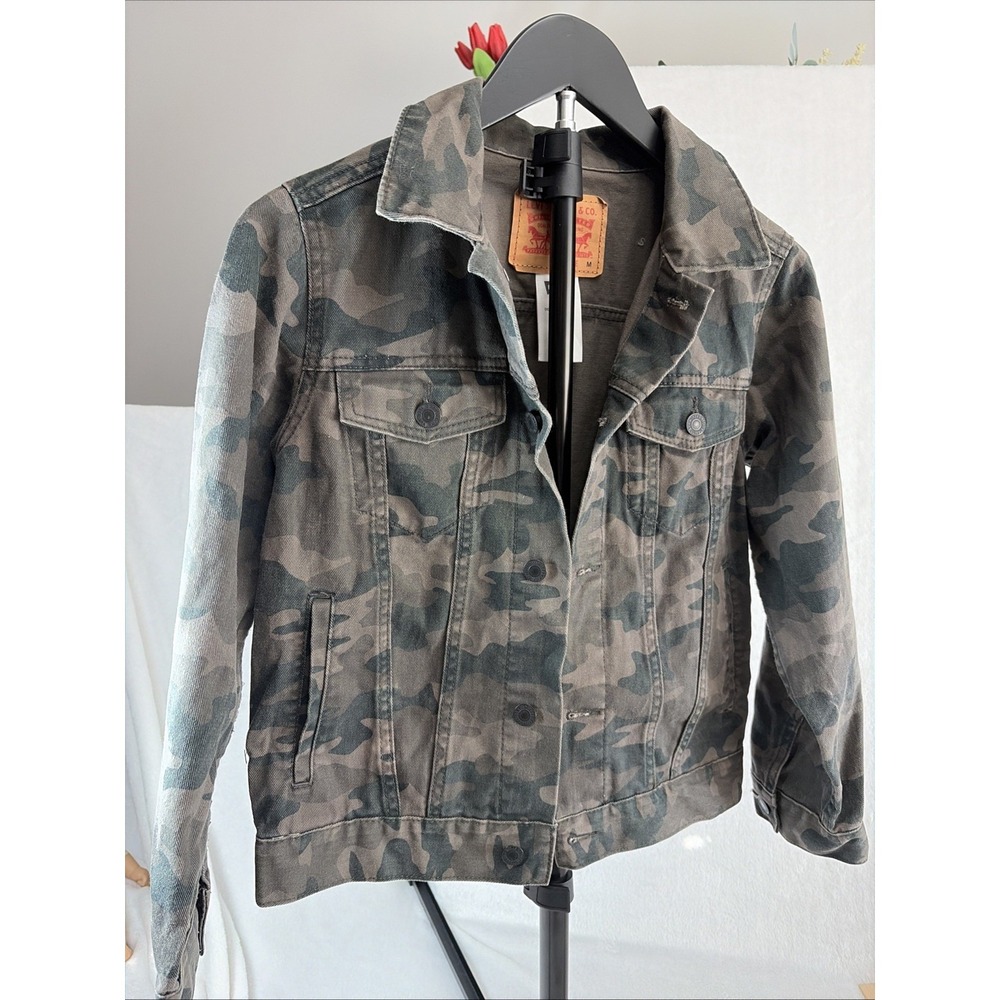 Levis Trucker Jacket Youth Medium Camo Distressed Denim Boys 10-12 7747-650